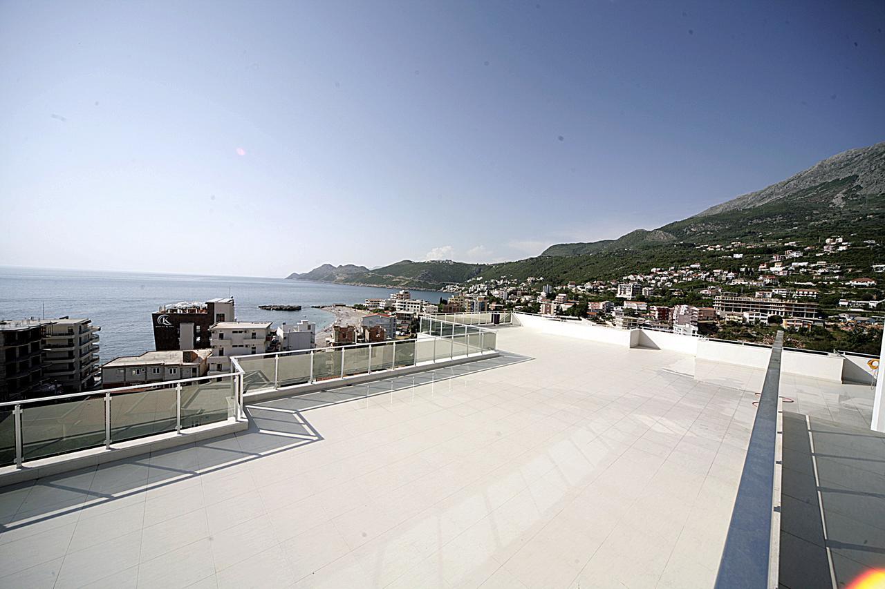 Sea Star Apartment Dobra Voda Eksteriør bilde