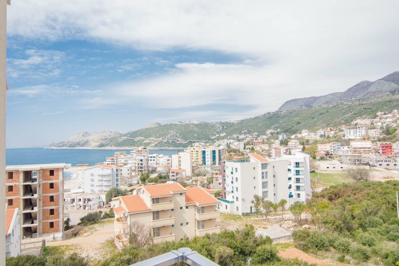 Sea Star Apartment Dobra Voda Eksteriør bilde