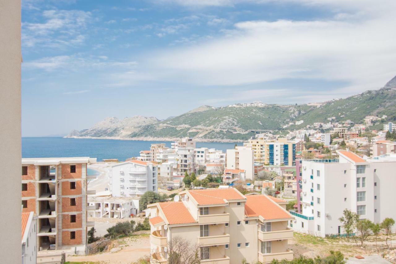 Sea Star Apartment Dobra Voda Eksteriør bilde